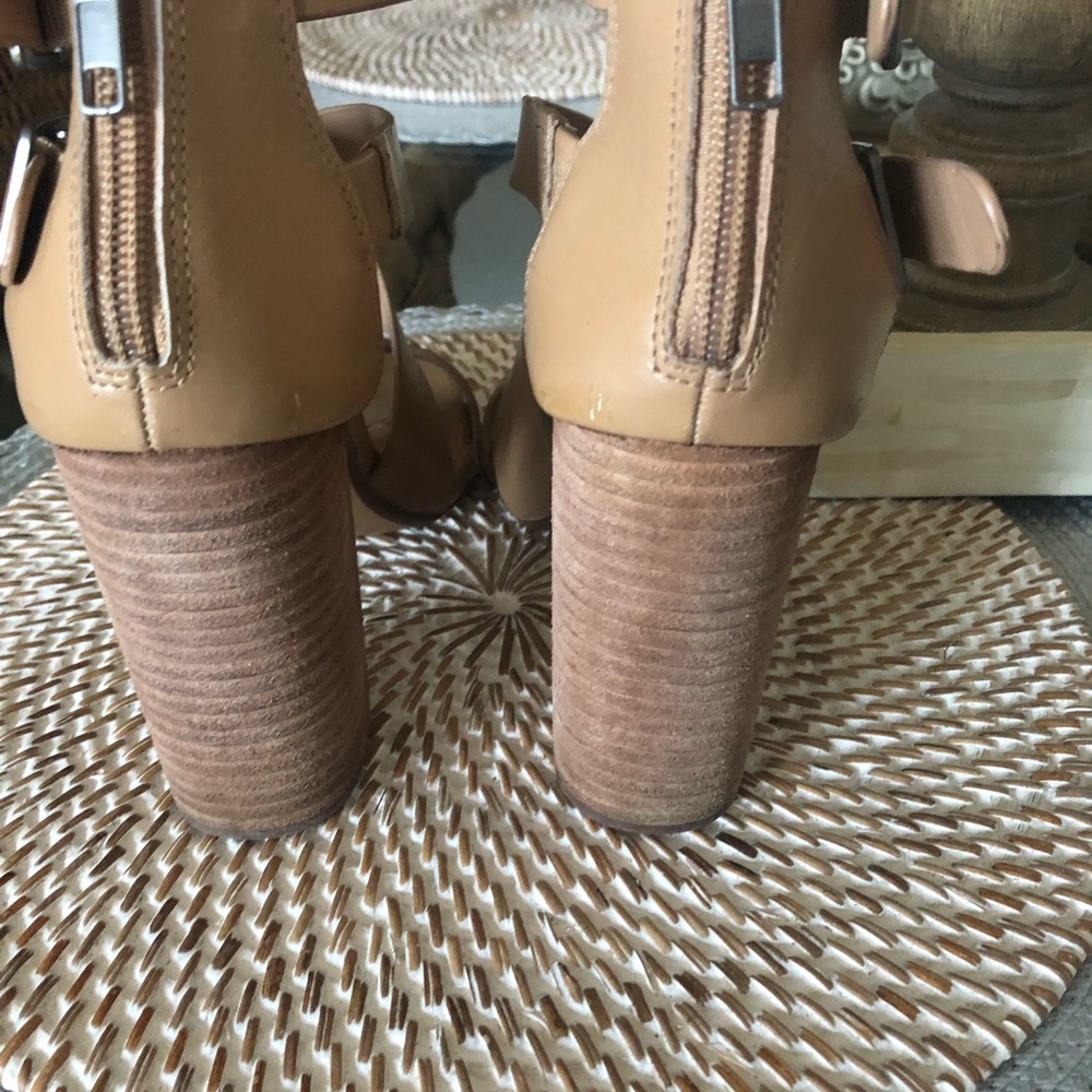 Steve Madden Tan Leather Sandals SZ 6 - Picture 4 of 13